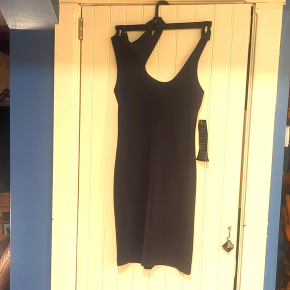 Dress - Picture 1 of 1